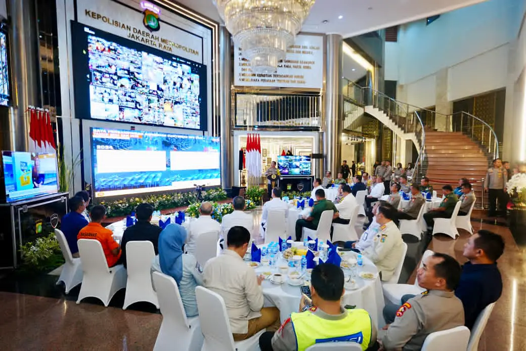 Kapolri Monitor Malam Tahun Baru, Pastikan Pengamanan dan Pelayanan Masyarakat Optimal