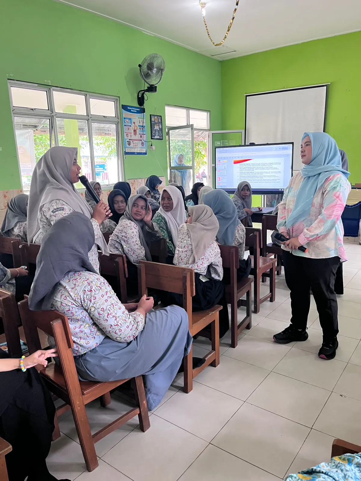 Unit PPA Sat Reskrim Polres Belitung Jadi Narasumber Sosialisasi Pencegahan Perundungan dan Perilaku Menyimpang di Lingkungan Sekolah
