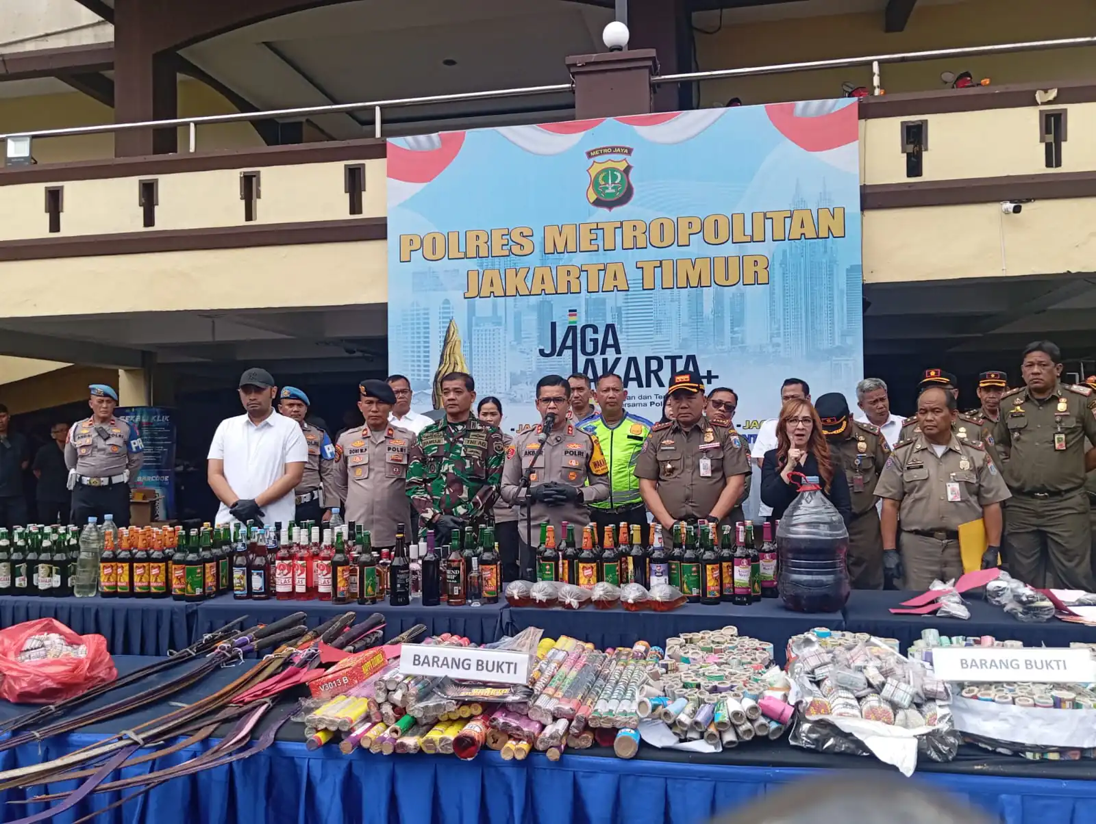 Polres Metro Jakarta Timur Gelar Konferensi Pers, Terkait Hasil Tangkapan 15 Hari Operasi Pekat