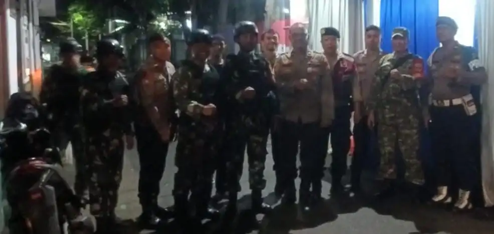 Koramil 03/Pasar Rebo–Ciracas Gelar Patroli/Siskamling Keliling, Perkuat Sinergi Jaga Keamanan Wilayah