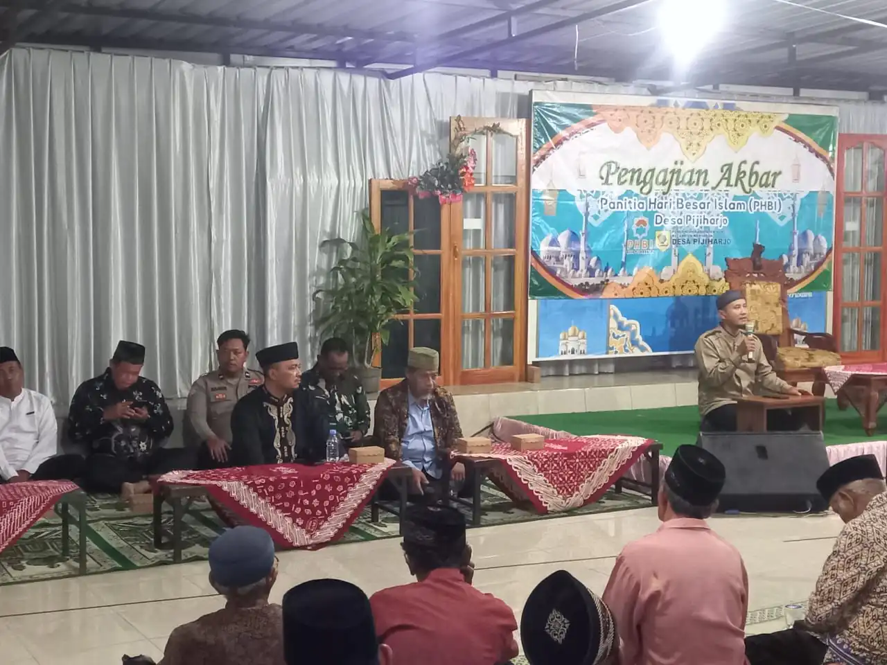 Ratusan Jemaah Hadiri Tabligh Akbar PHBI ke-25 di Manyaran, Polisi Pastikan Pengamanan Kondusif